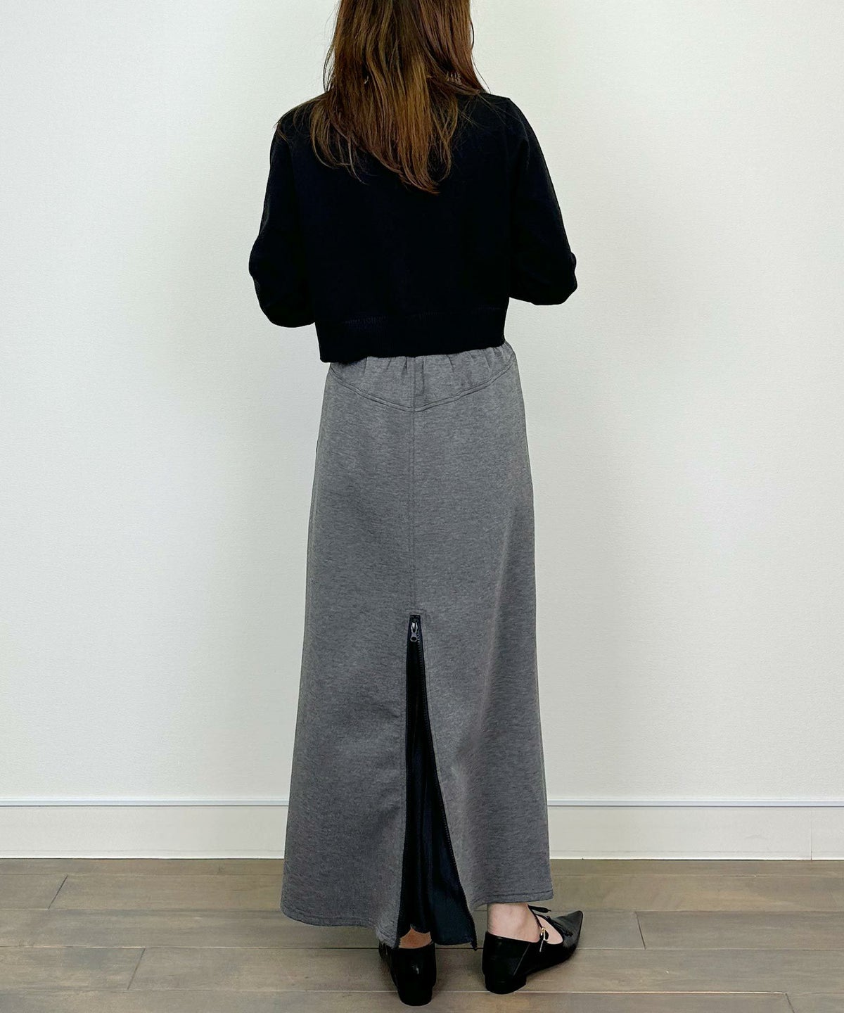 model：H164　着用サイズ：M　チャコールグレー