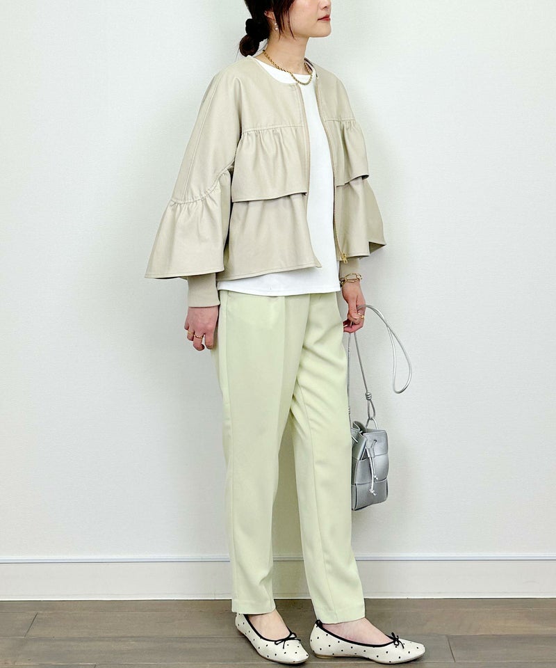 model：H164　着用サイズ：M　アイボリー