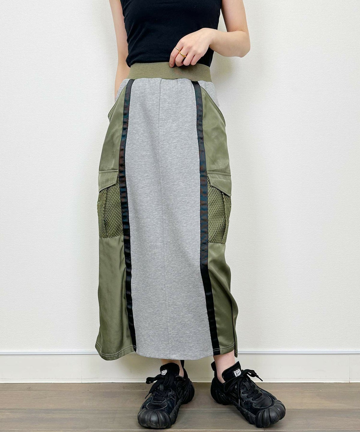 model：H164　着用サイズ：M　グレー