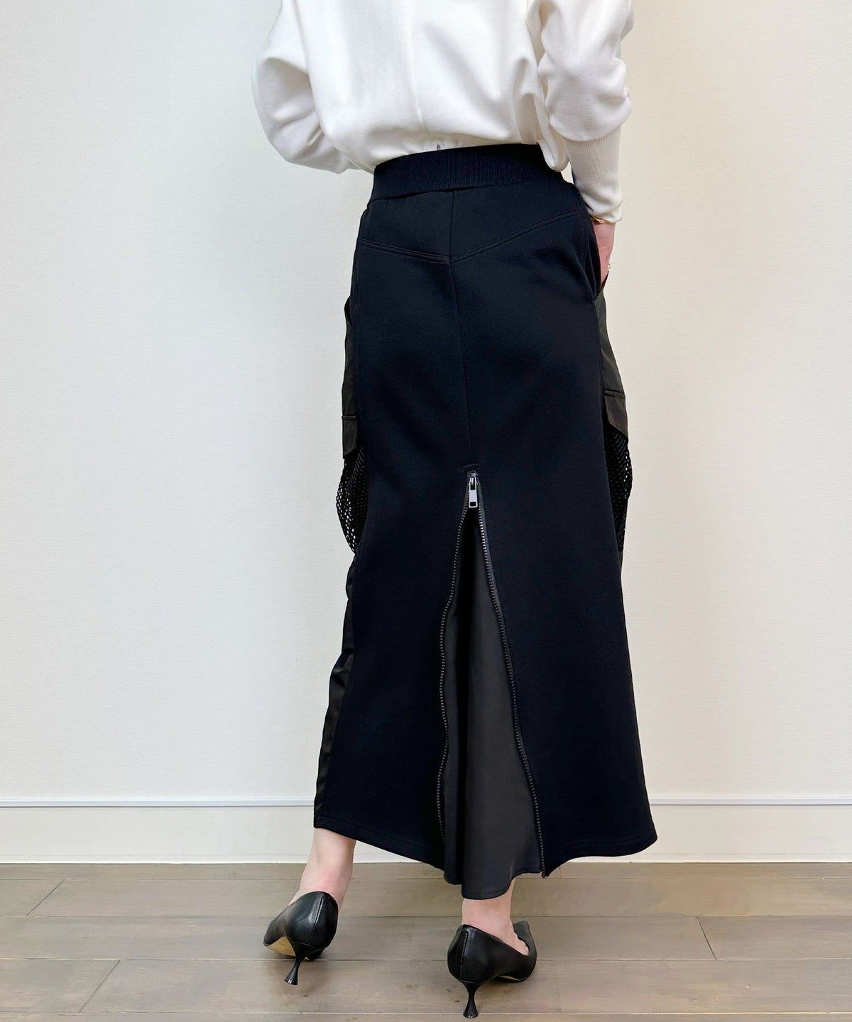 model：H164　着用サイズ：M　ブラック