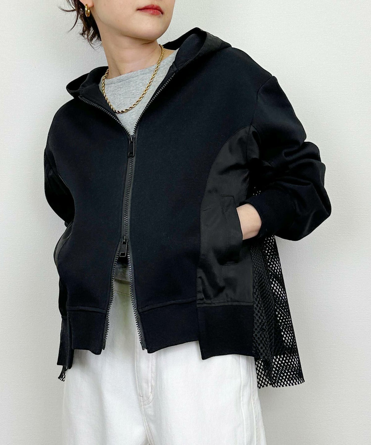 model：H164　着用サイズ：M　ブラック