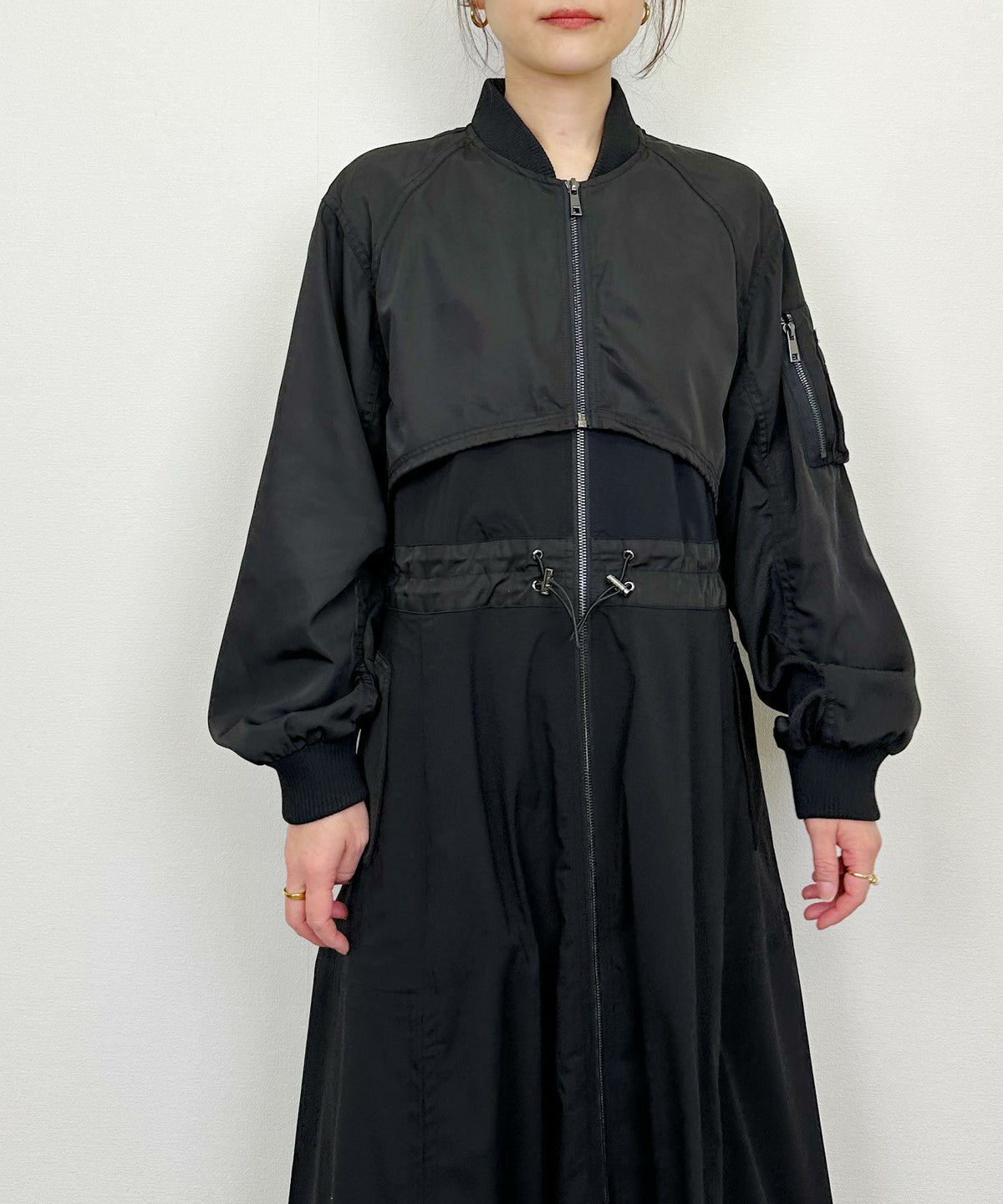 model：H164　着用サイズ：M　ブラック