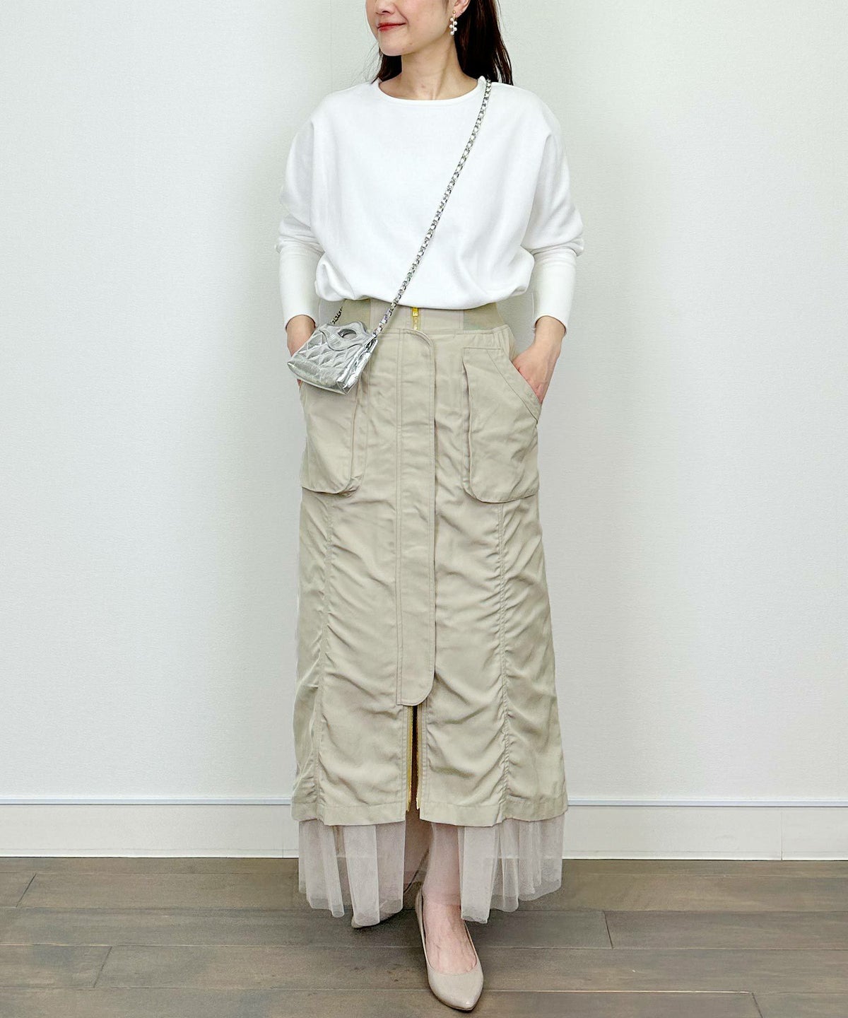 model：H164　着用サイズ：M　アイボリー