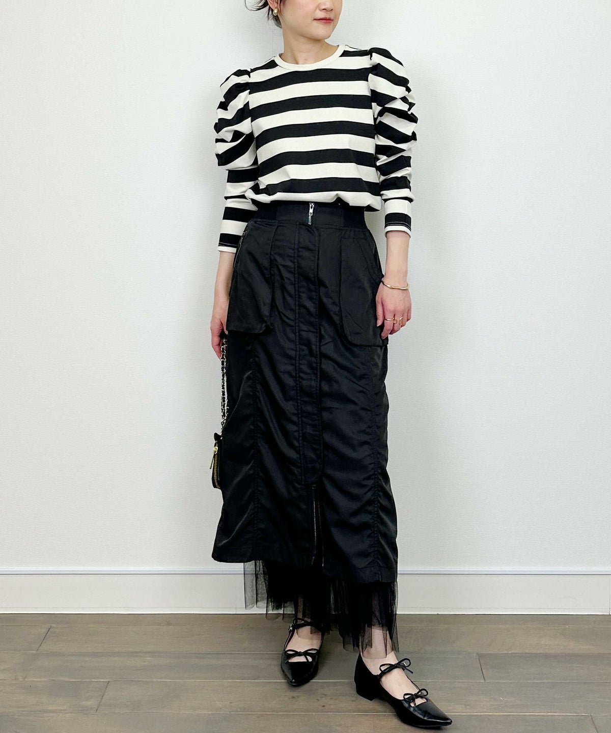 model：H164　着用サイズ：M　ブラック