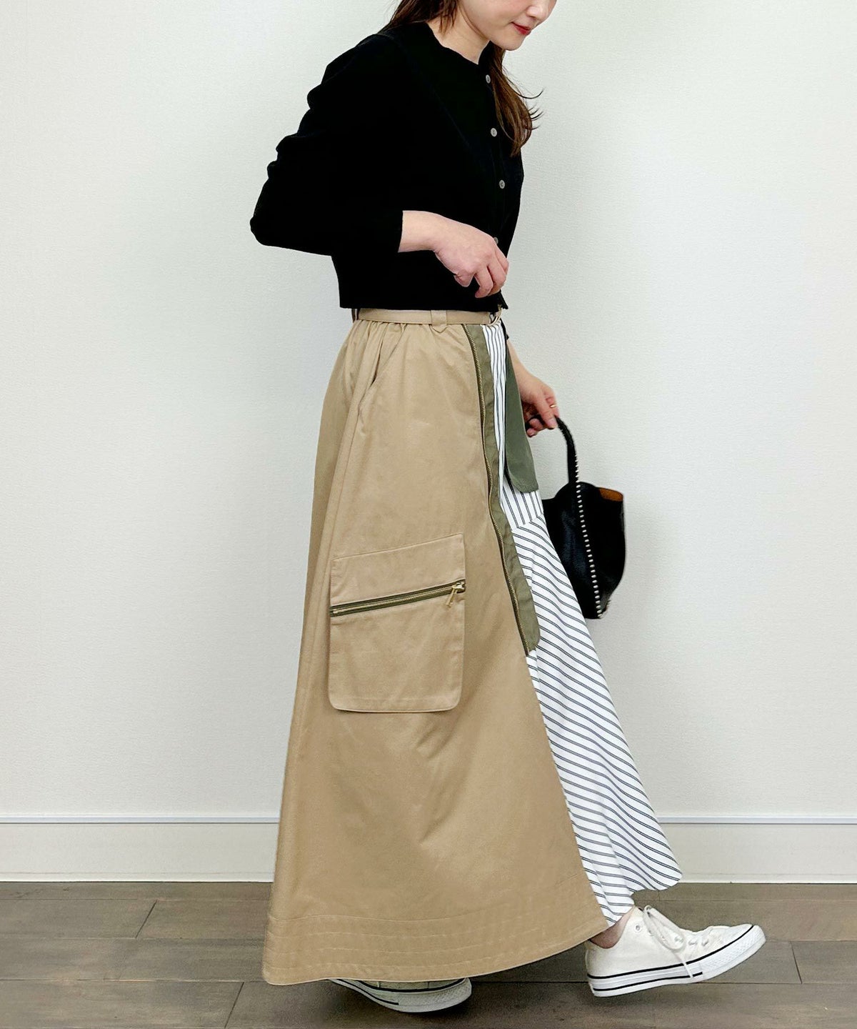 model：H164　着用サイズ：M　ベージュ