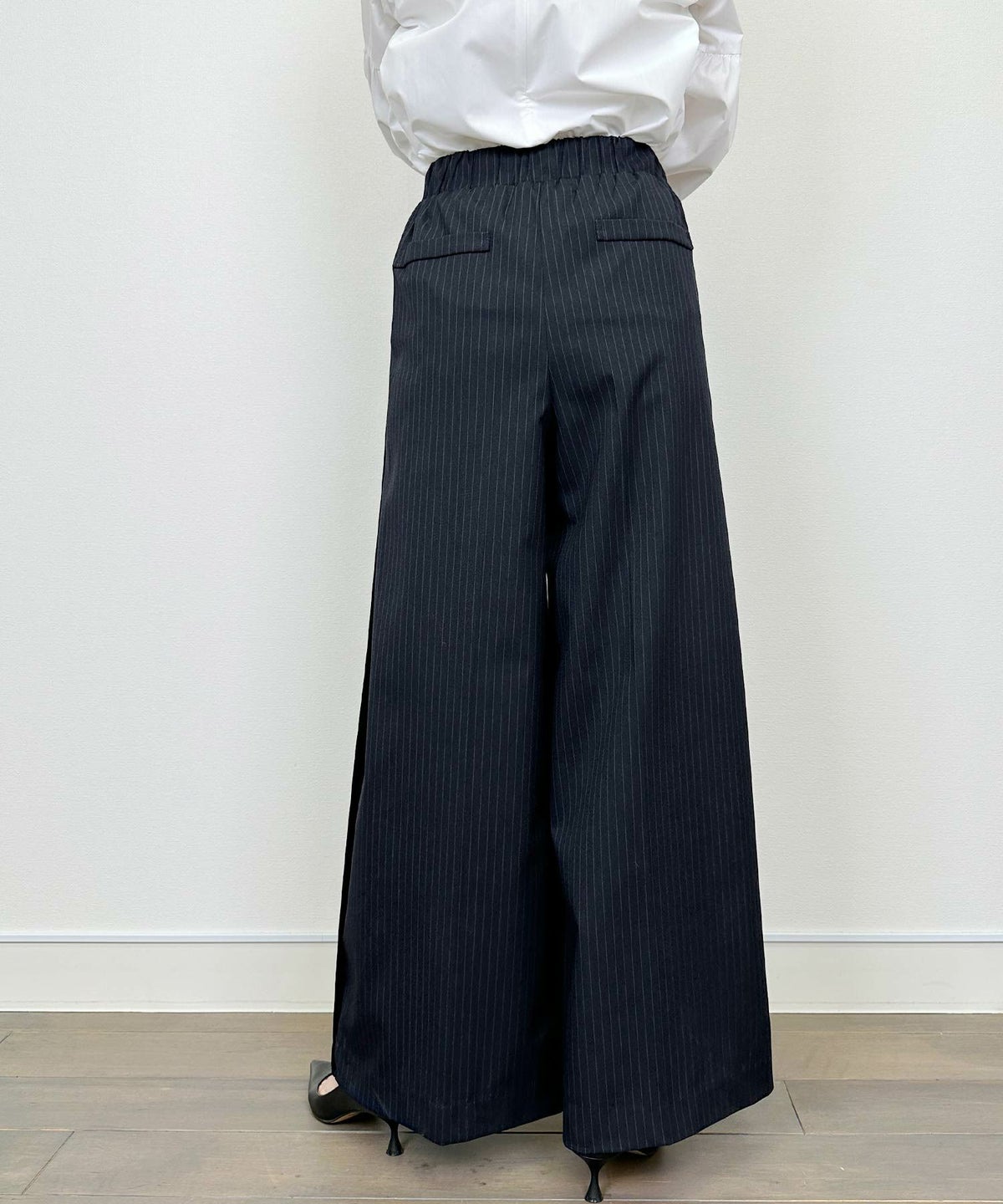 model：H164　着用サイズ：M　ネイビー