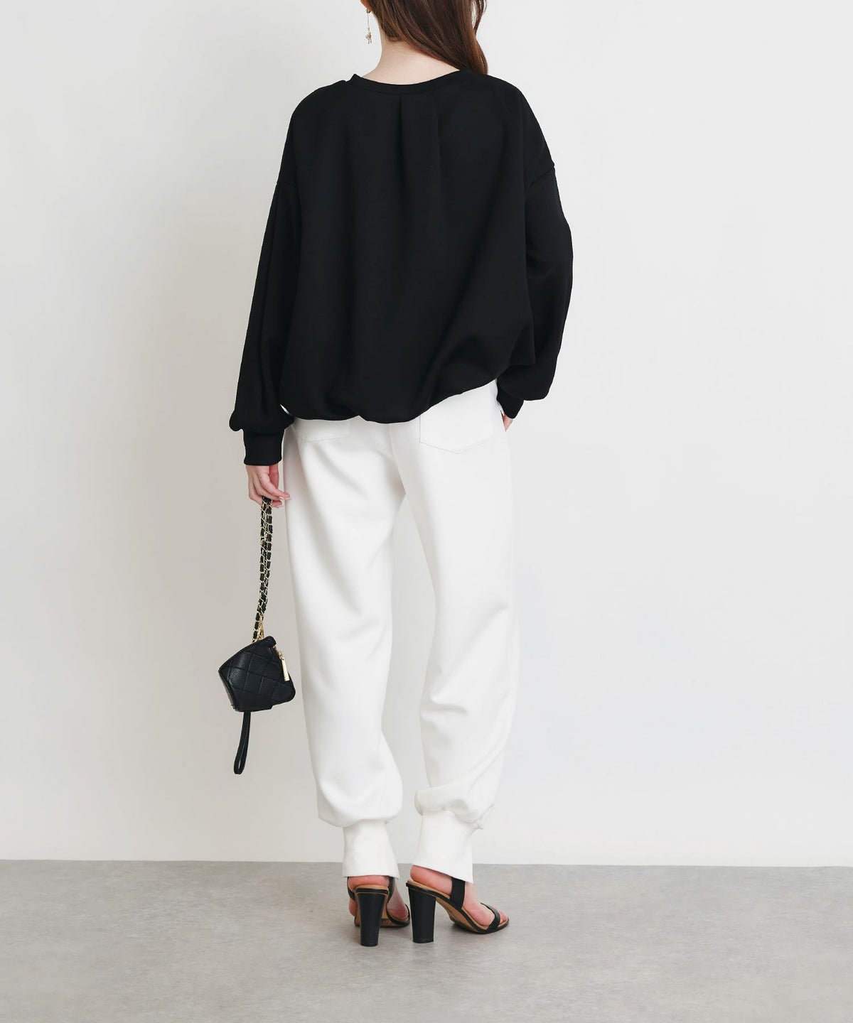 model：H160　着用サイズ：M