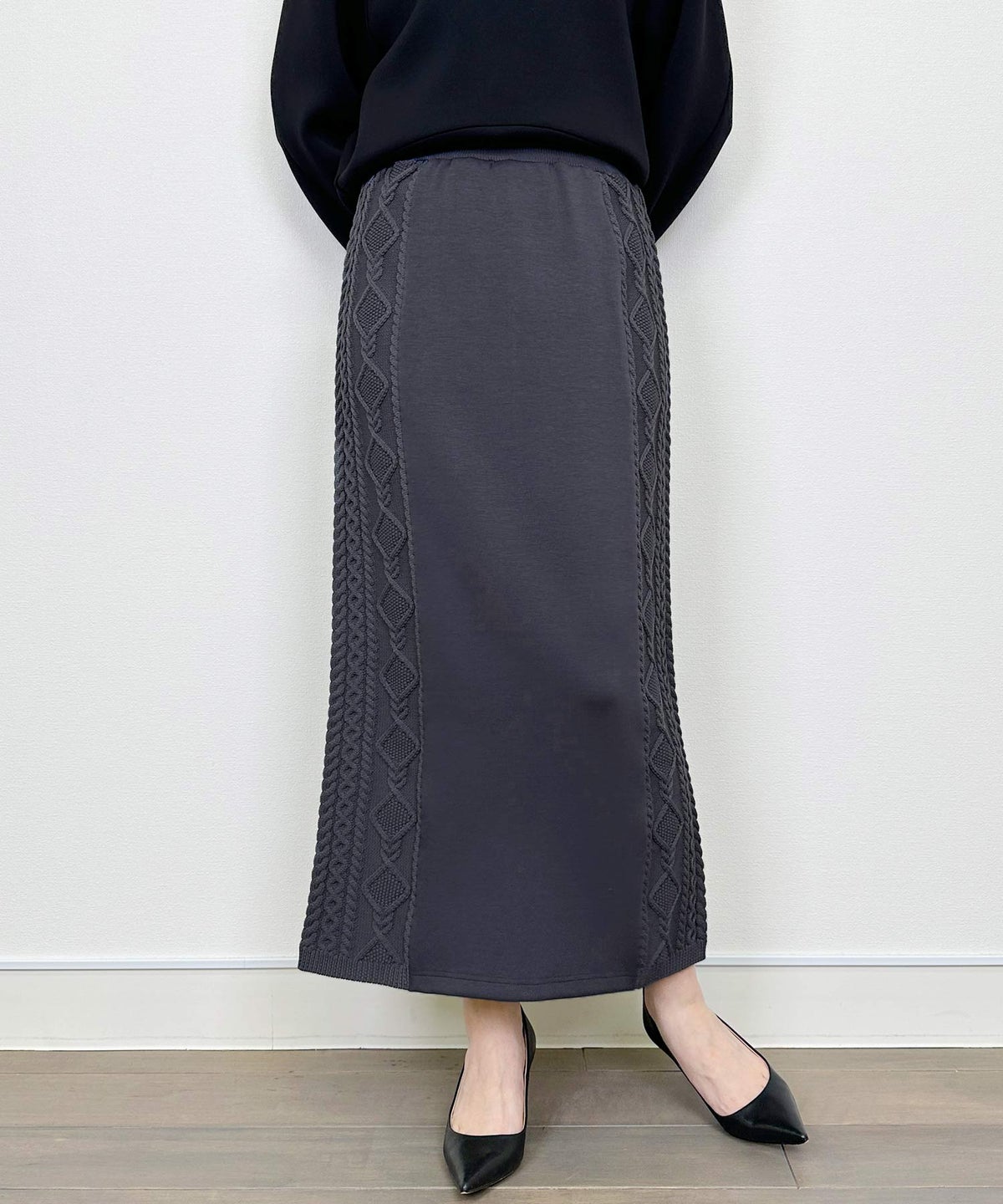 model：H164　着用サイズ：M　チャコールグレー