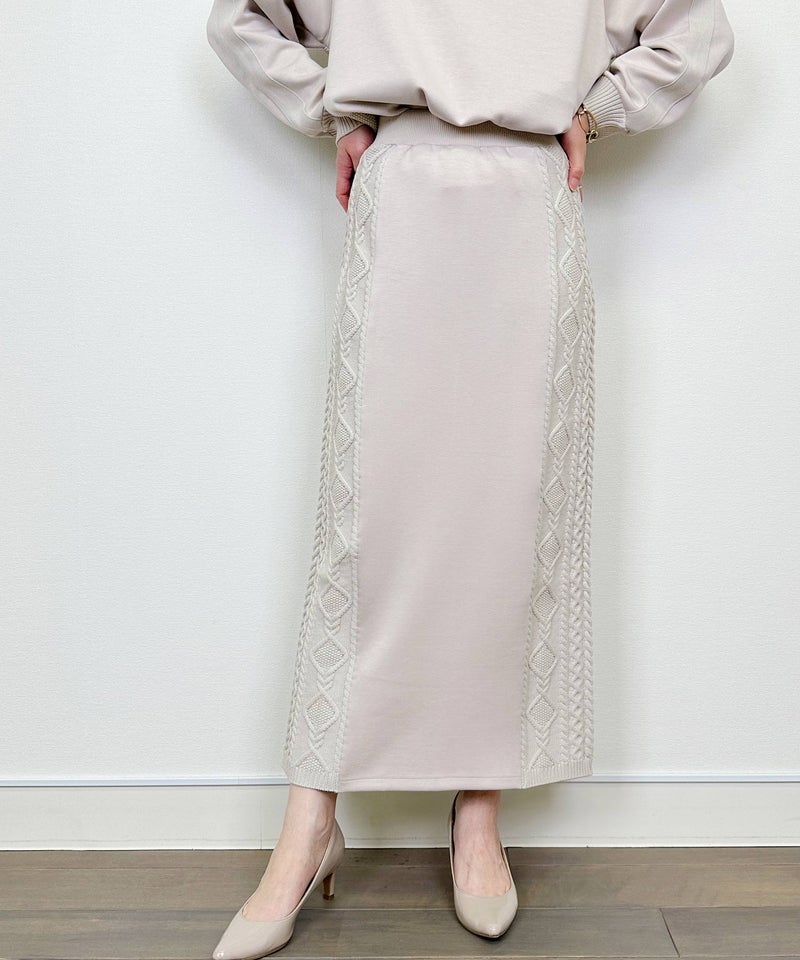 model：H164　着用サイズ：M　グレイッシュベージュ