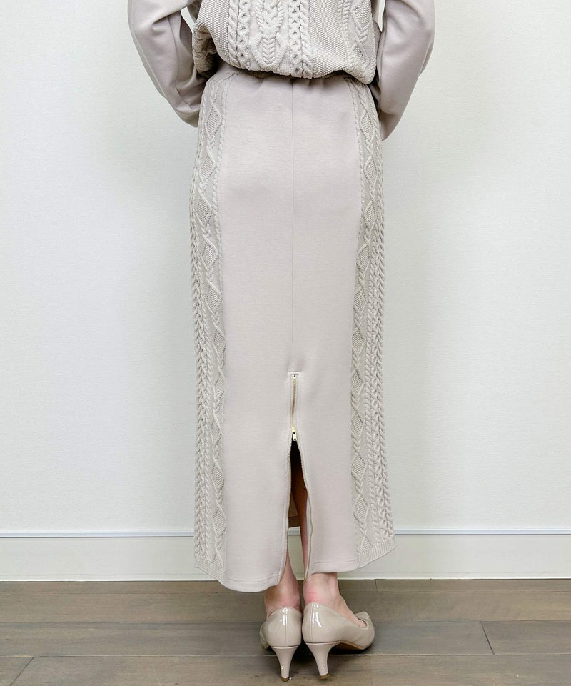 model：H164　着用サイズ：M　グレイッシュベージュ