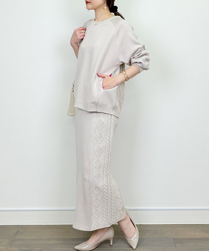 model：H164　着用サイズ：M　グレイッシュベージュ