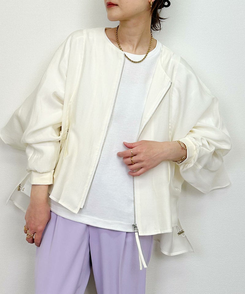 model：H164　着用サイズ：M　オフホワイト