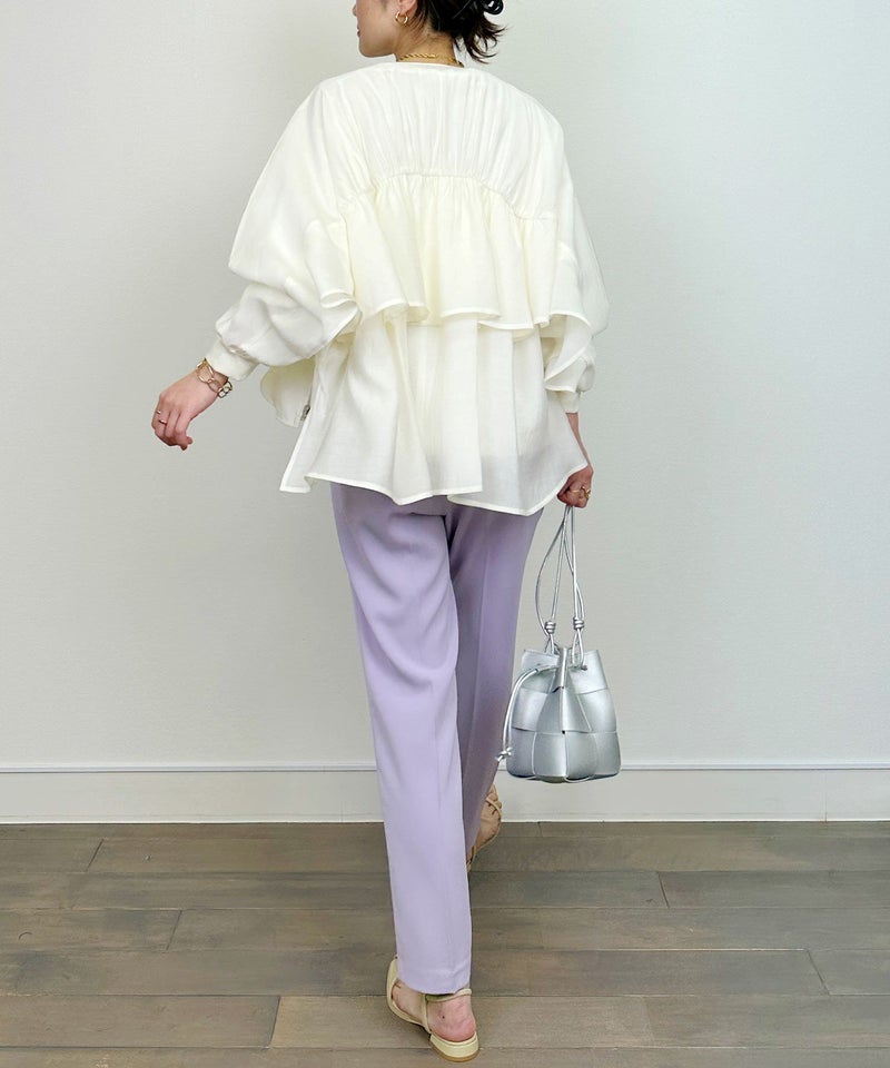 model：H164　着用サイズ：M　オフホワイト