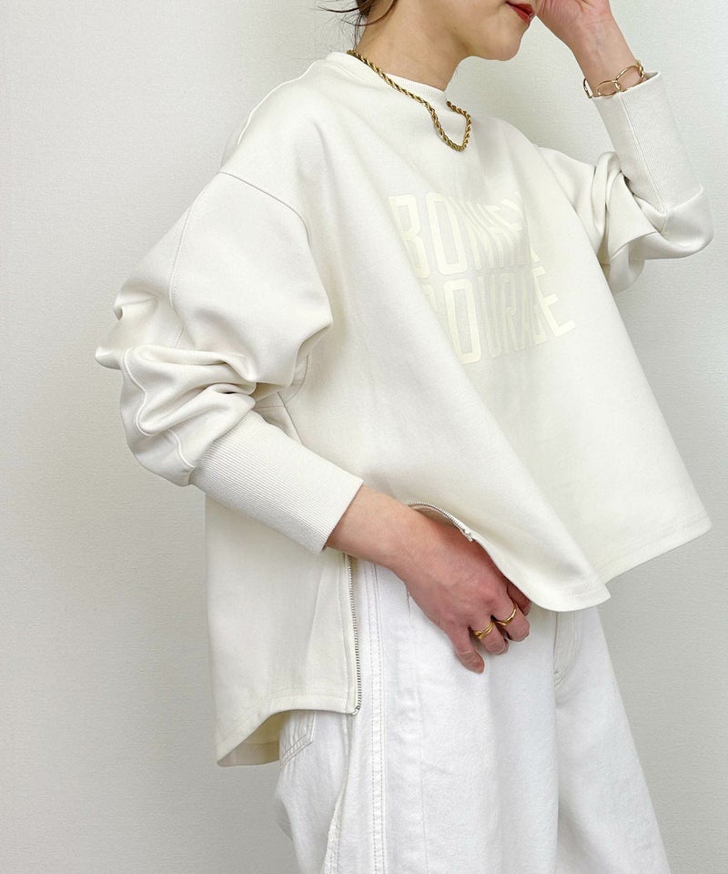 model：H164　着用サイズ：M　オフホワイト