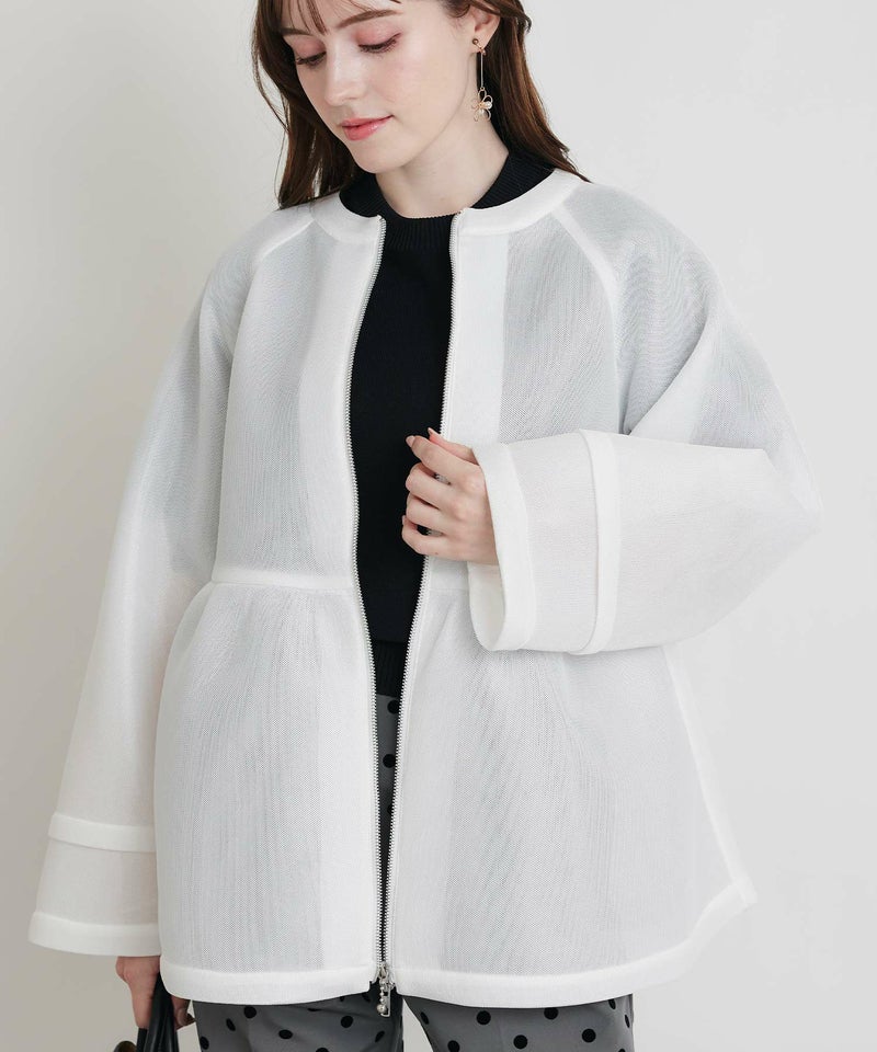 model：H160　着用サイズ：M　オフホワイト