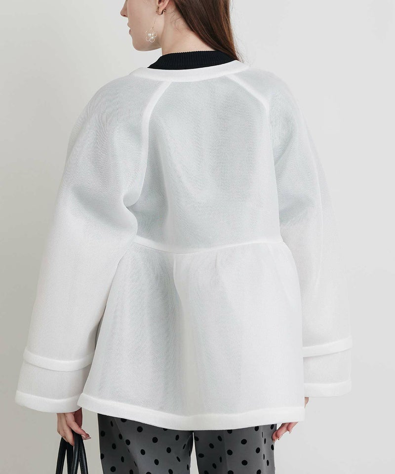 model：H160　着用サイズ：M　オフホワイト