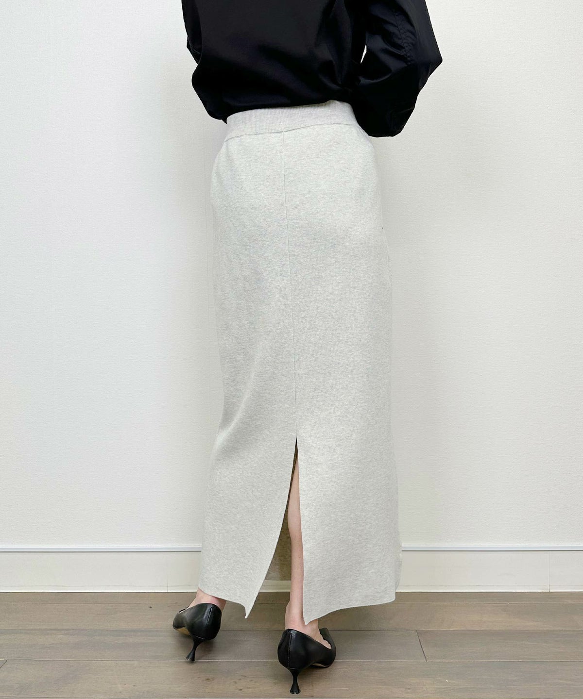 model：H164　着用サイズ：M　ライトグレー