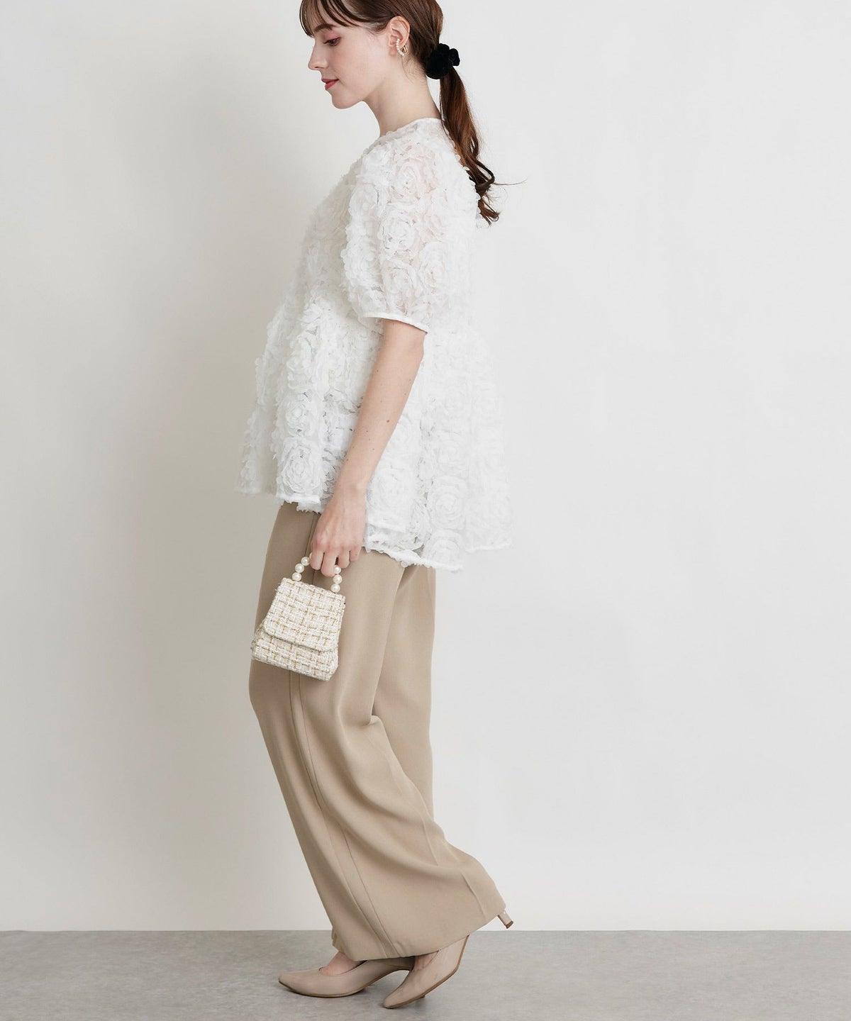 model：H160　着用サイズ：M　オフホワイト