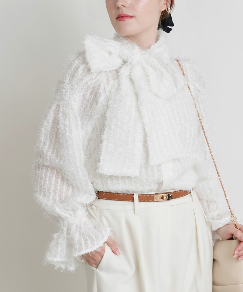 model：H160　着用サイズ：M　オフホワイト