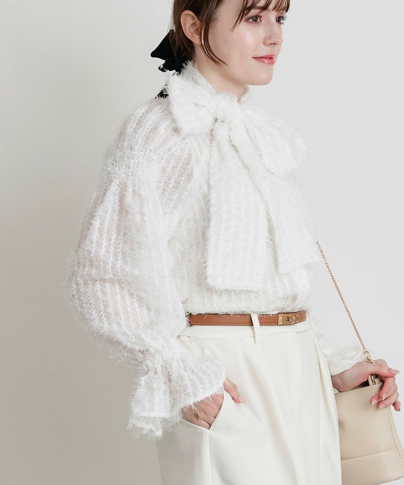 model：H160　着用サイズ：M　オフホワイト