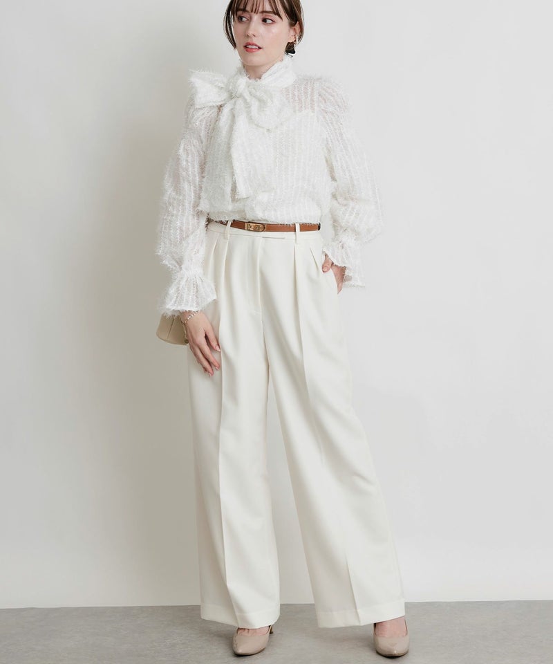 model：H160　着用サイズ：M　オフホワイト