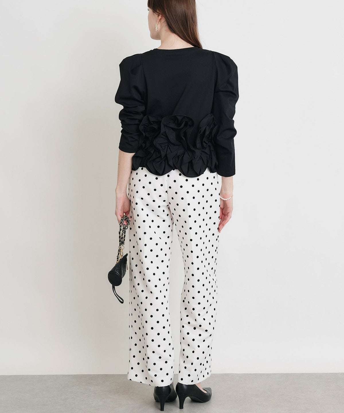 model：H160　着用サイズ：M　ブラック