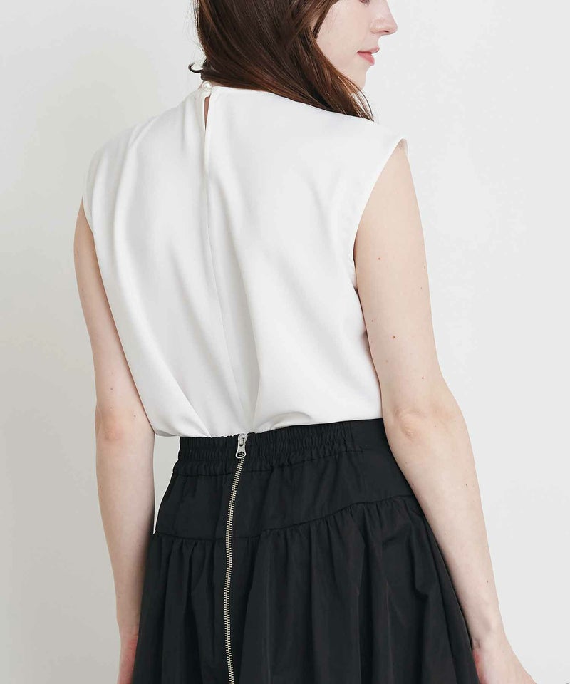 model：H160　着用サイズ：M　オフホワイト　ダブルリボン