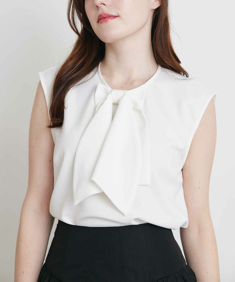 model：H160　着用サイズ：M　オフホワイト　ダブルリボン