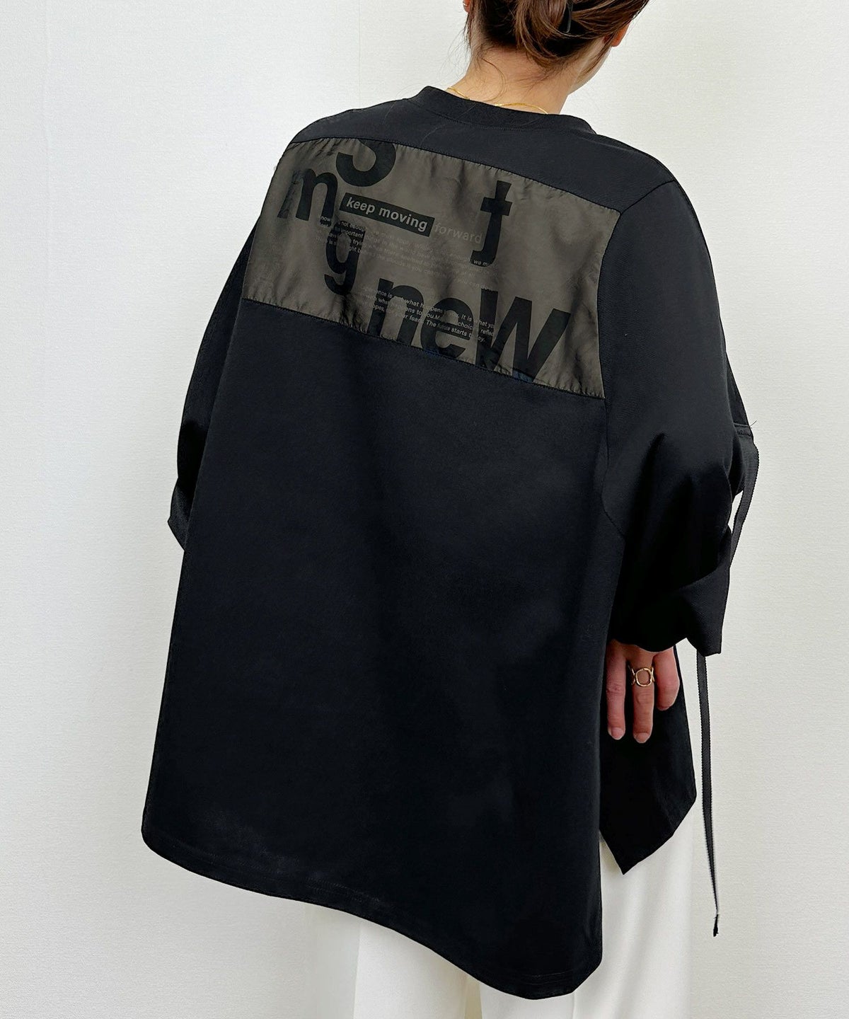 model：H164　着用サイズ：M　ブラック