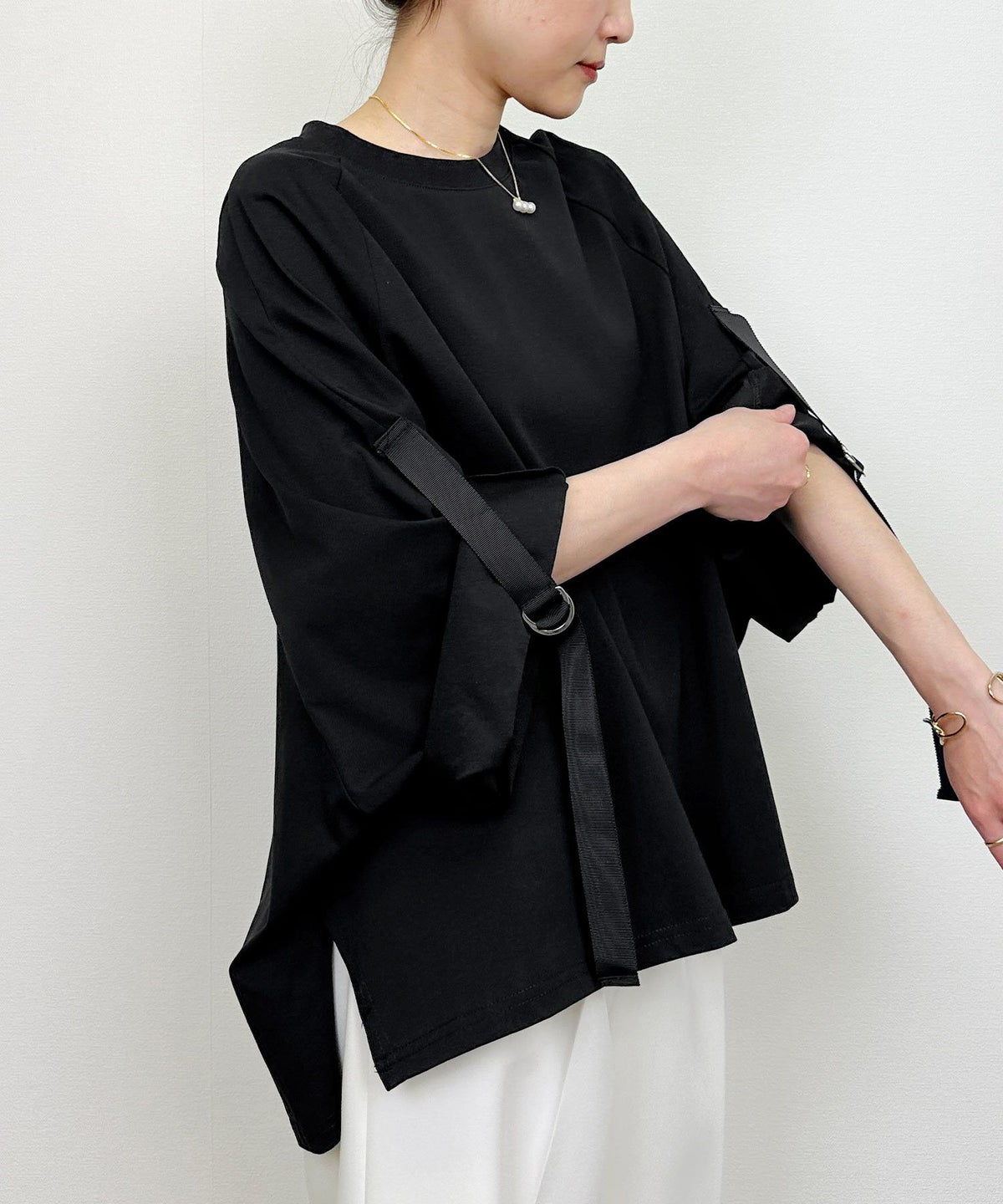 model：H164　着用サイズ：M　ブラック