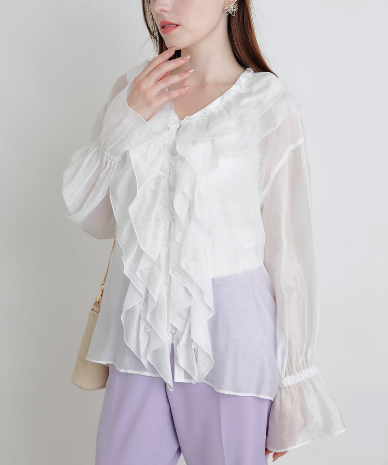 model：H160　着用サイズ：M　オフホワイト