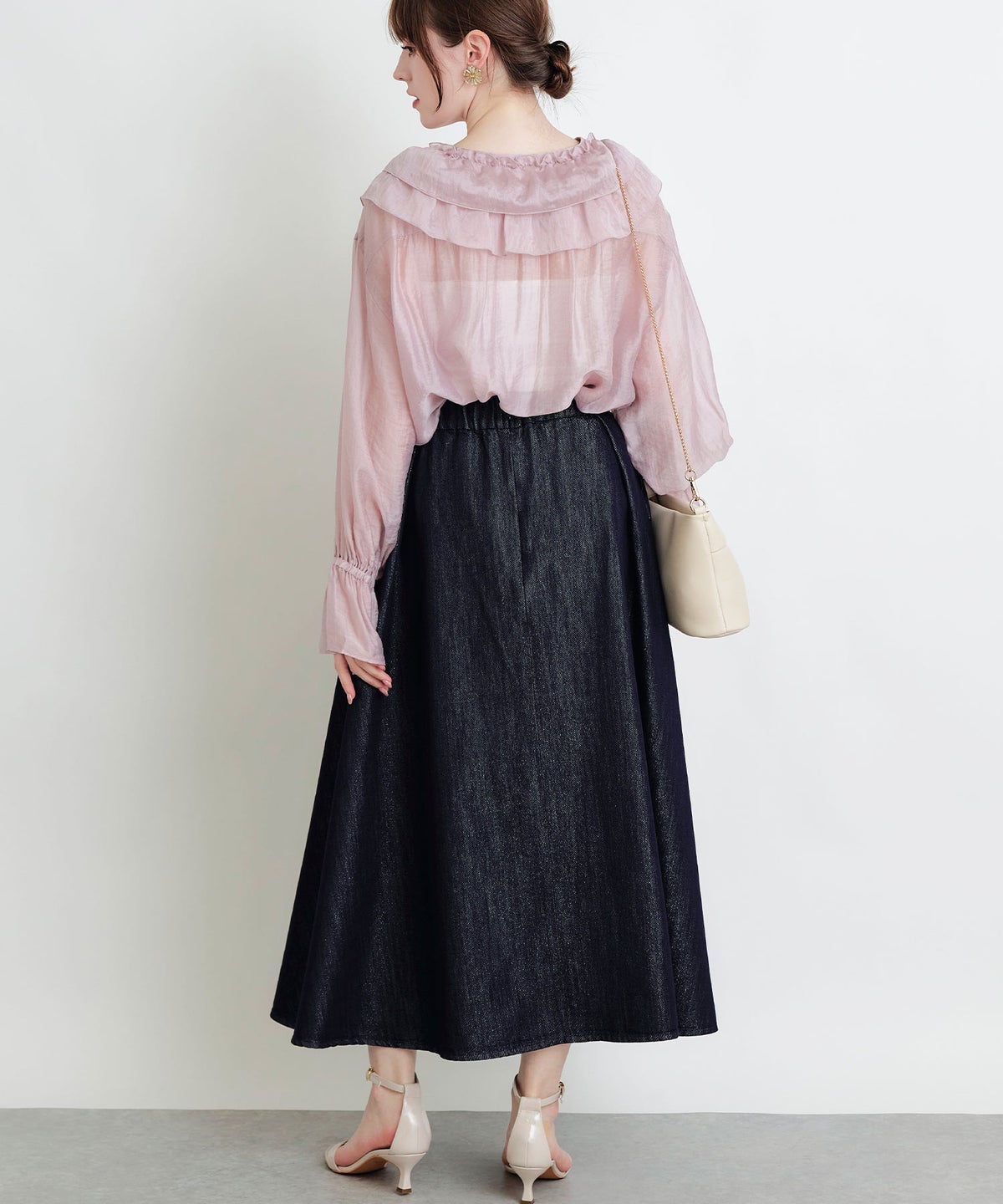 model：H160　着用サイズ：M　ピンク