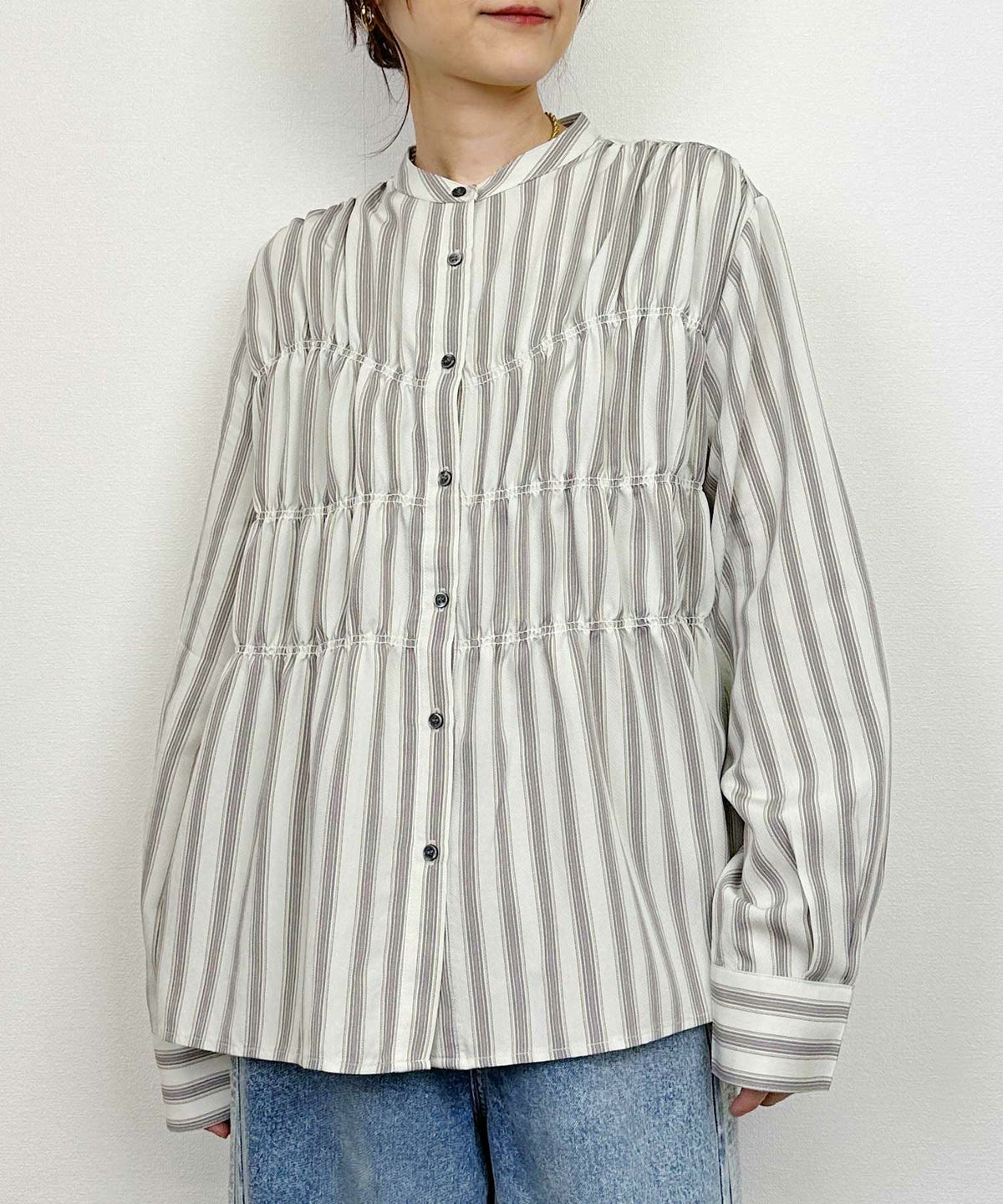 model：H164　着用サイズ：M　ホワイト系その他