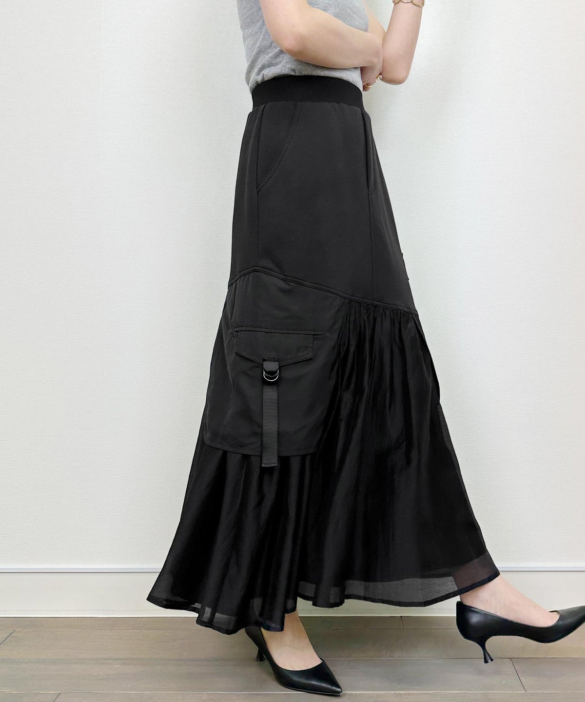 model：H164　着用サイズ：M　ブラック
