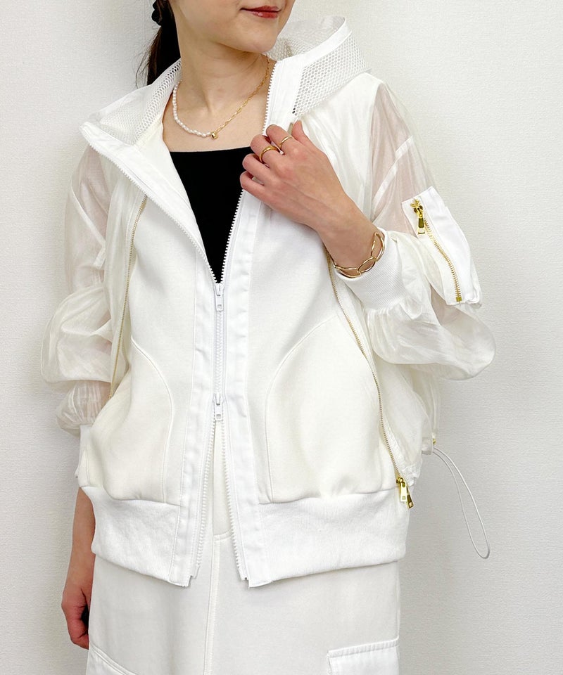 model：H164　着用サイズ：M　ホワイト（セットアップで）