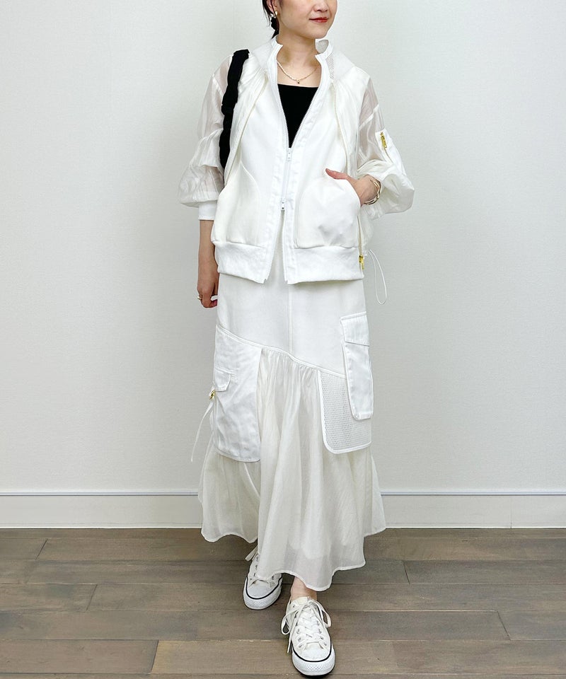 model：H164　着用サイズ：M　ホワイト（セットアップで）