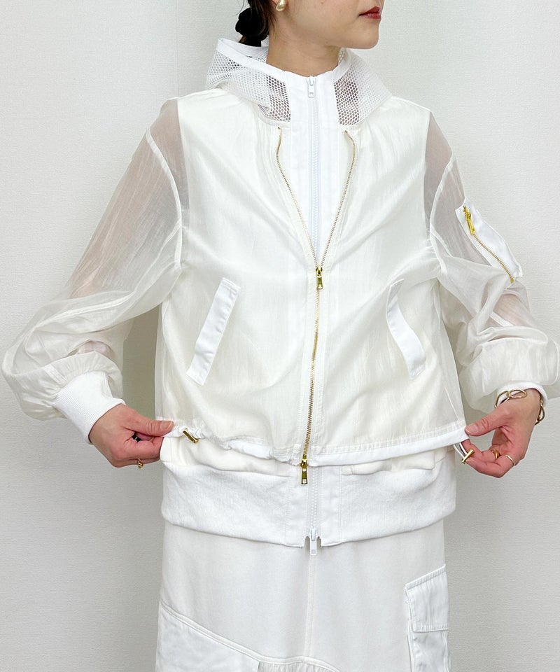 model：H164　着用サイズ：M　ホワイト（セットアップで）