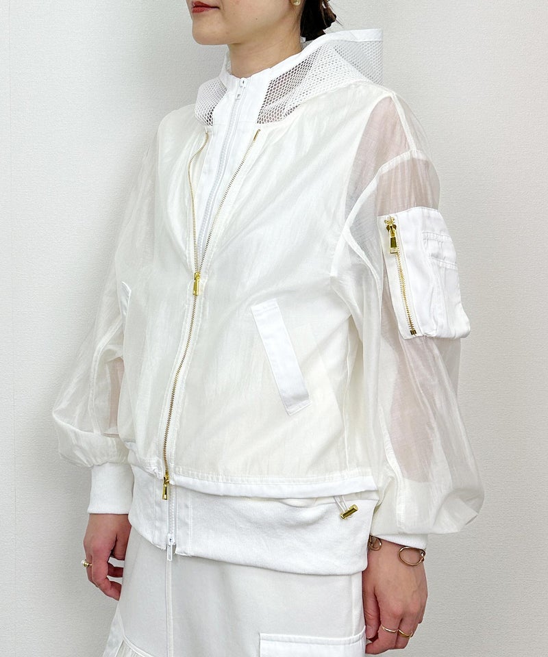 model：H164　着用サイズ：M　ホワイト（セットアップで）