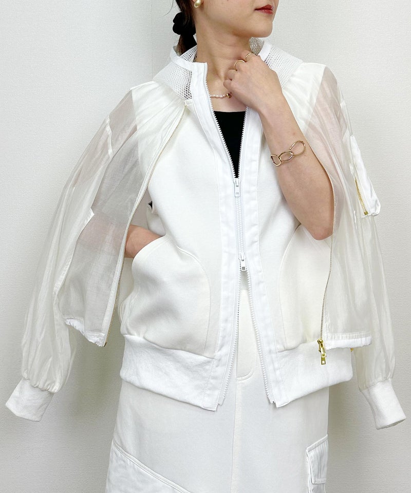 model：H164　着用サイズ：M　ホワイト（セットアップで）