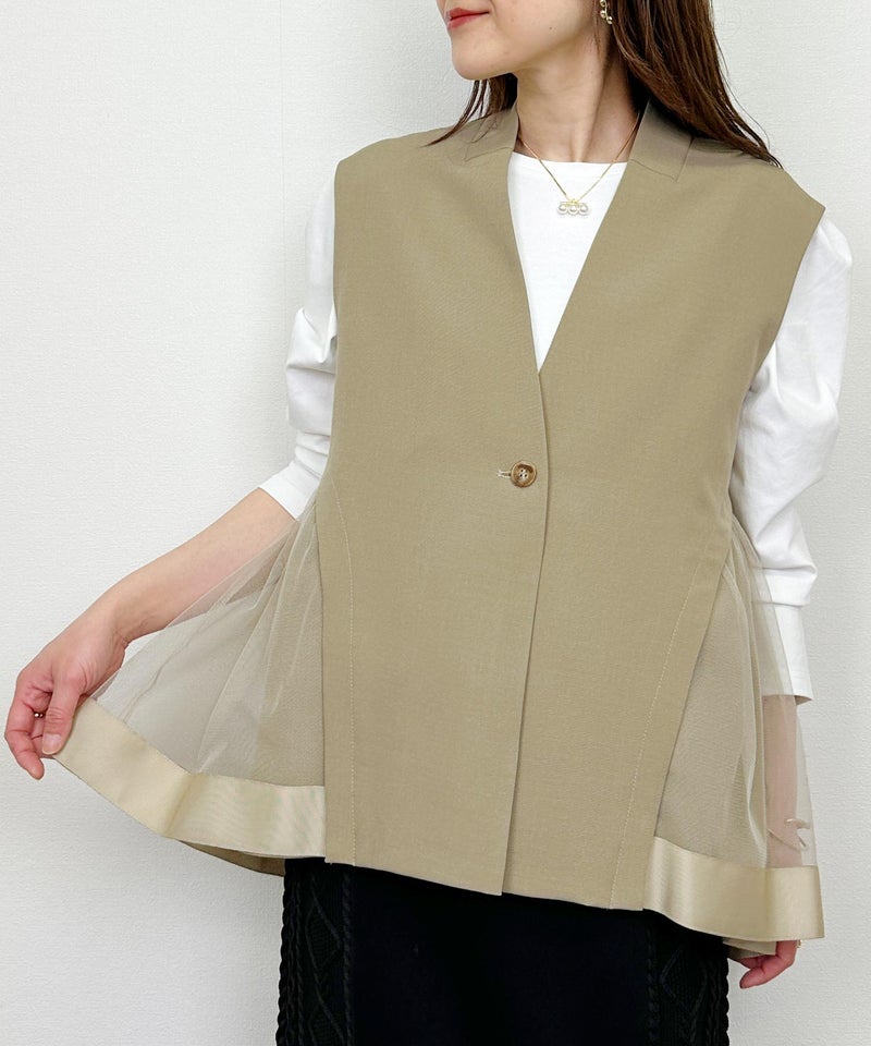 model：H164　着用サイズ：M　ベージュ