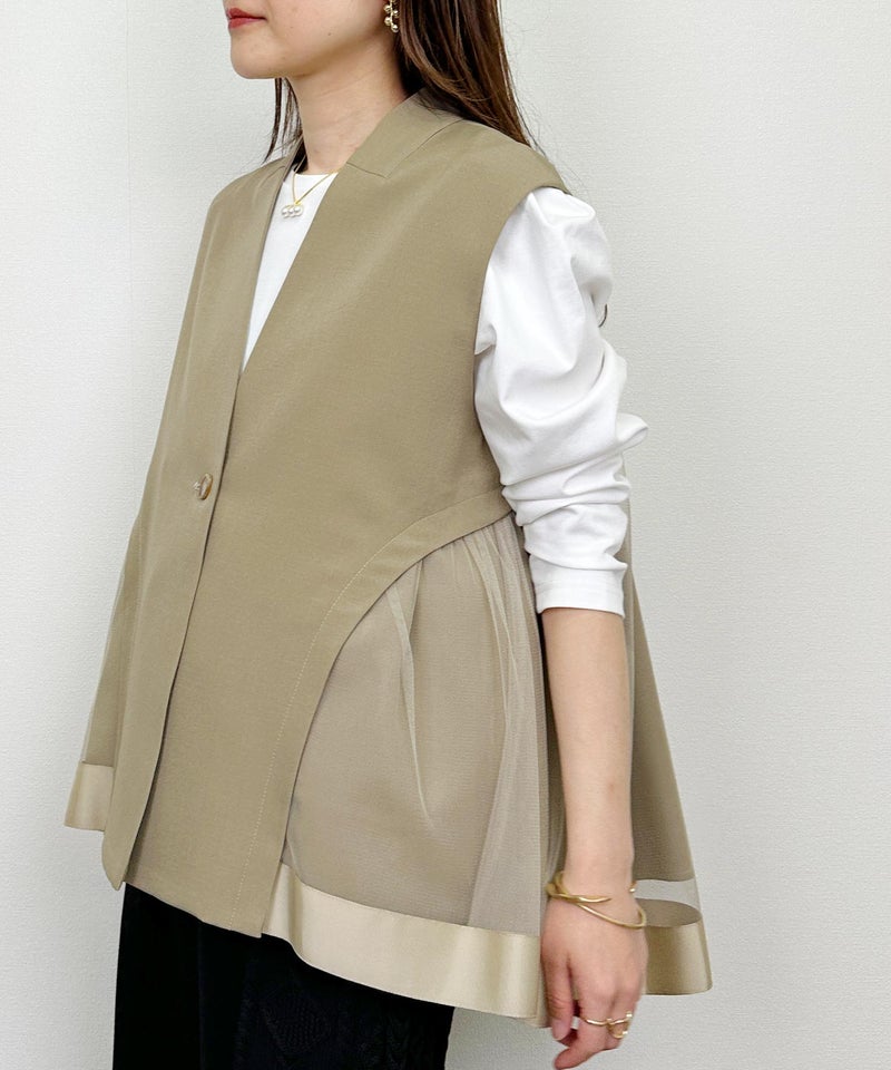 model：H164　着用サイズ：M　ベージュ