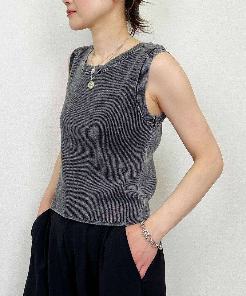 model：H164　着用サイズ：M　チャコールグレー