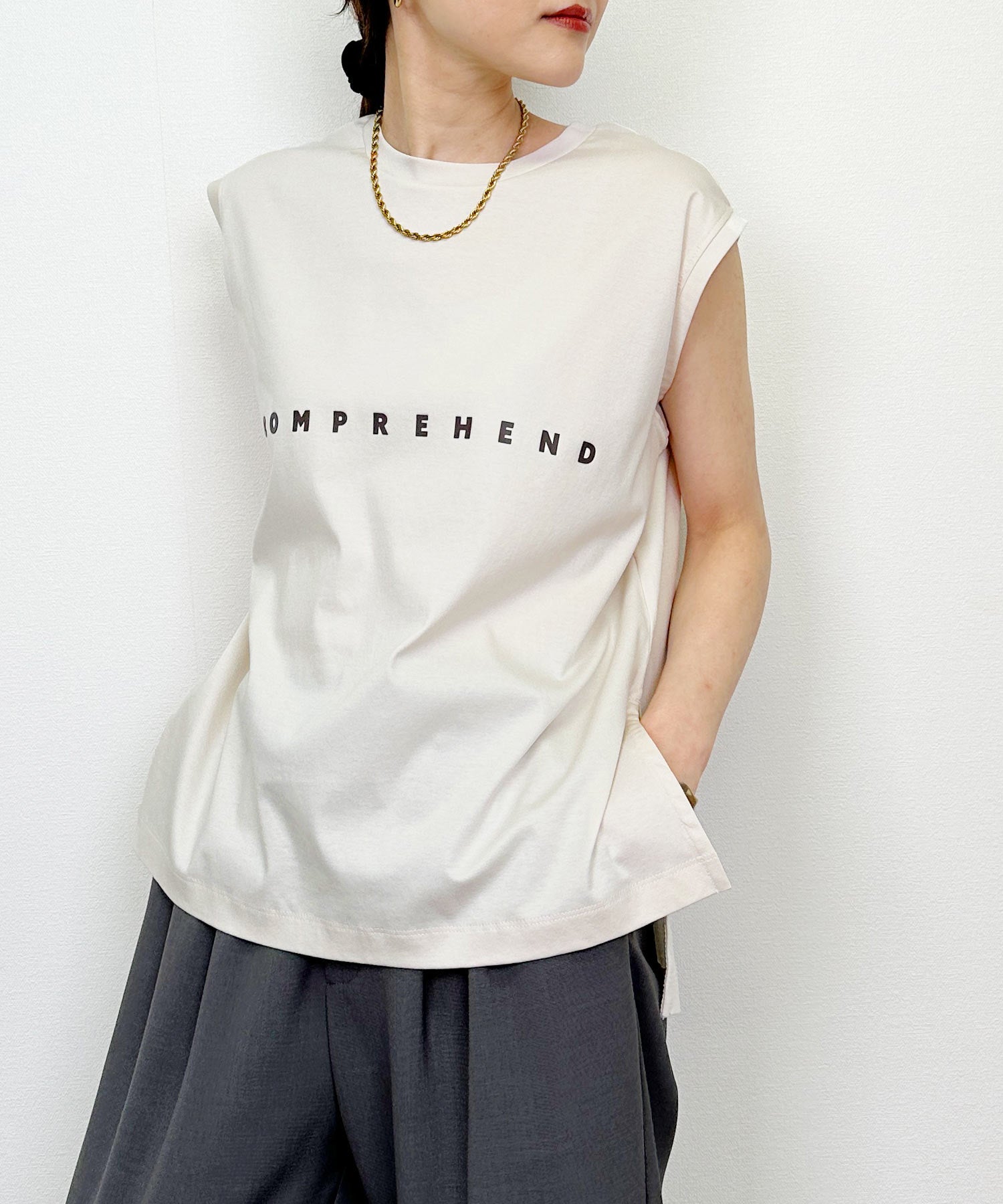 PICCIN  RE LEAN 片側ラッフルカットソー　試着のみ Tシャツ／カットソー | PICCIN (ピッチン) 公式通販