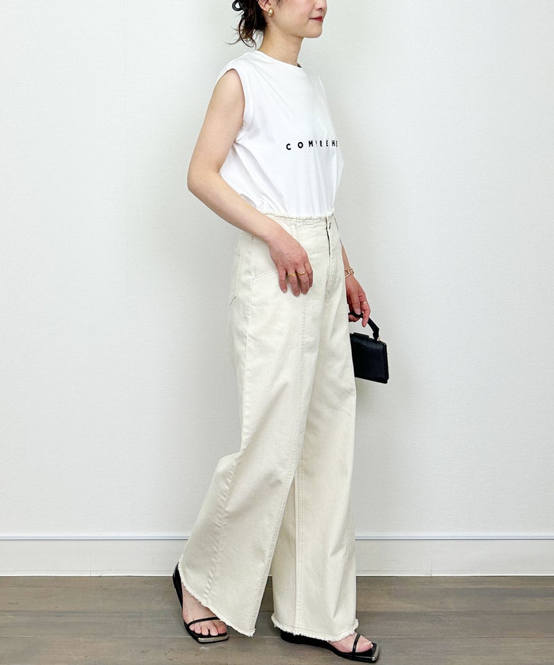 model：H164　着用サイズ：M　オフホワイト