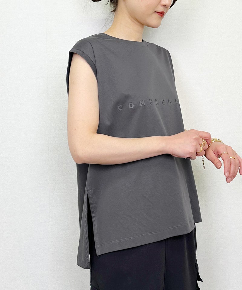 model：H164　着用サイズ：M　ダークグレー