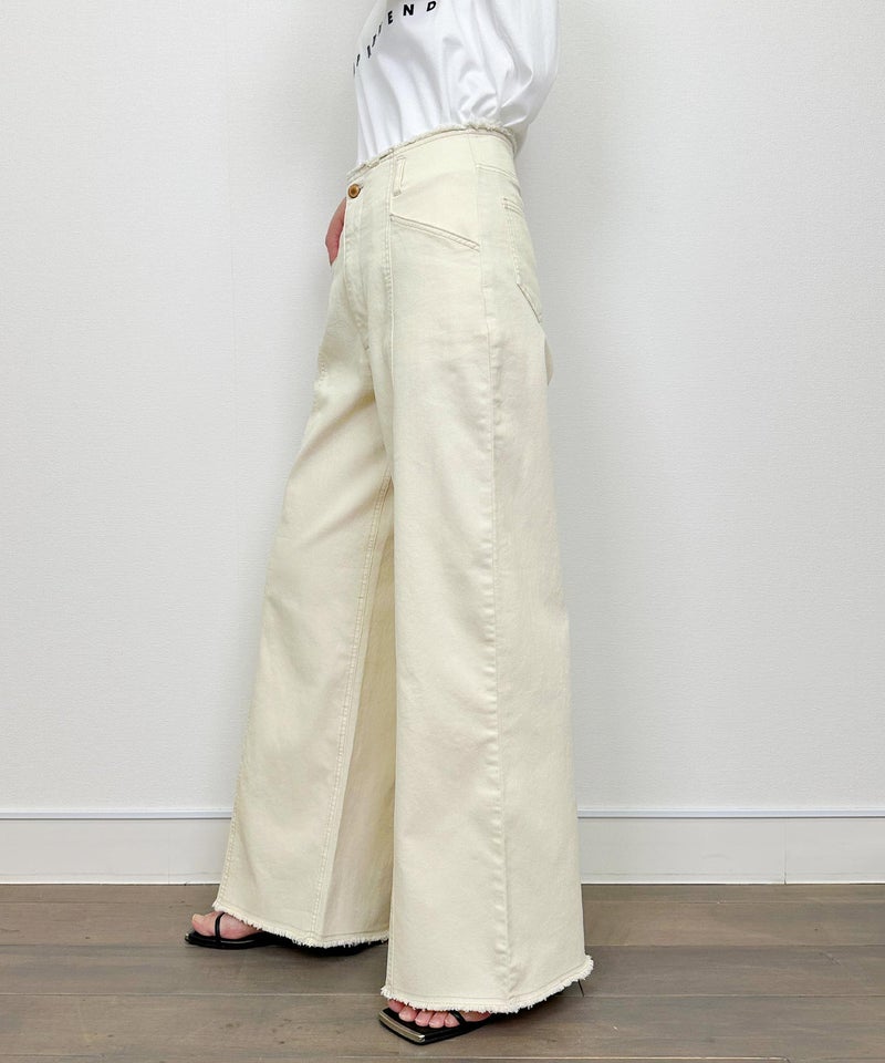 model：H164　着用サイズ：M　アイボリー