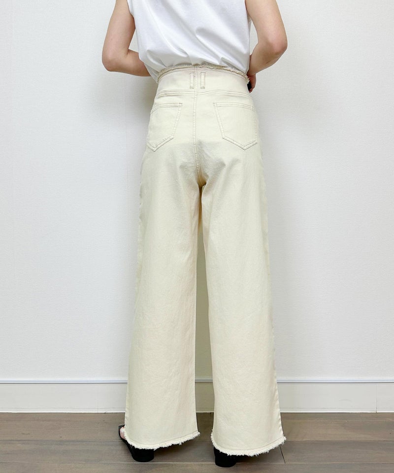 model：H164　着用サイズ：M　アイボリー