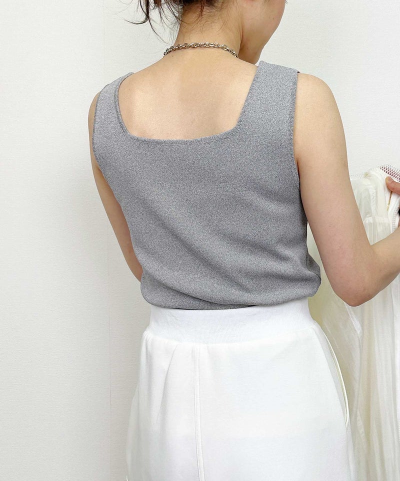 model：H164　着用サイズ：M　グレー　クルーネック前