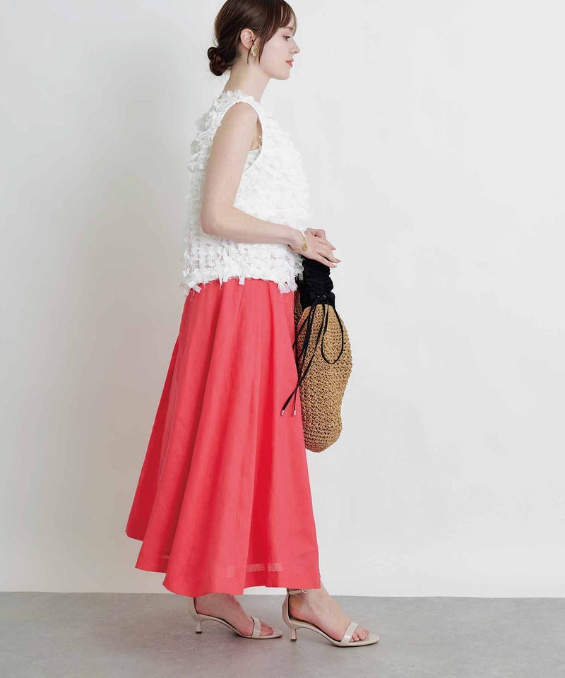 model：H160　着用サイズ：M　オフホワイト　リボン後ろ