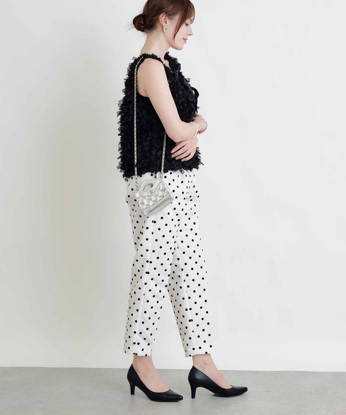 model：H160　着用サイズ：M　ブラック　リボン前